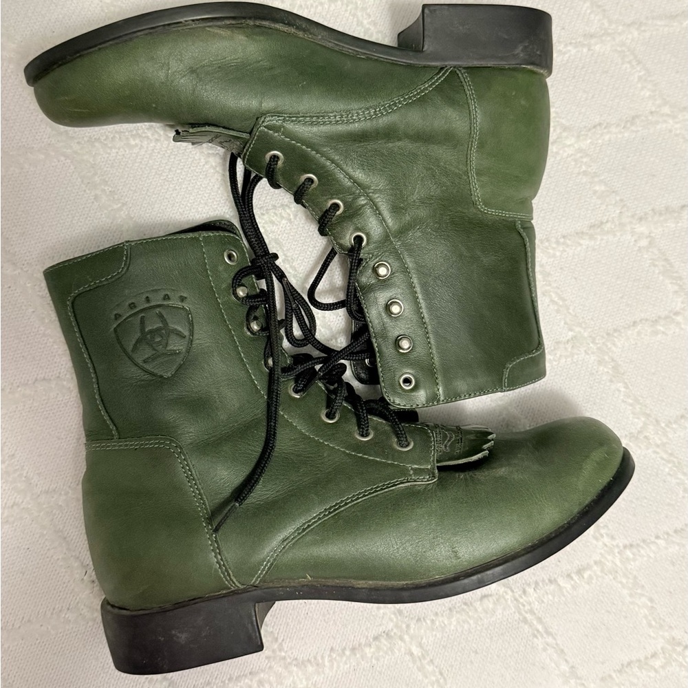 Vintage Women’s Leather Lace Green Ariat Boots Size 6 1/2 Great Condition